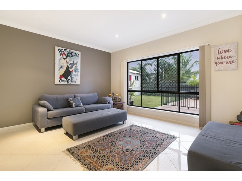 46 Torquay Road, Redland Bay QLD 4165