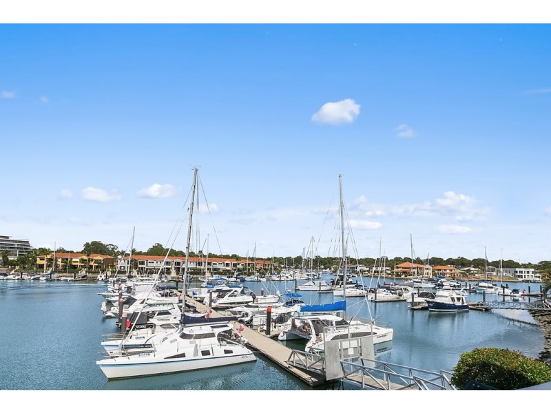 40/18-30 Masthead Drive, Raby Bay QLD 4163