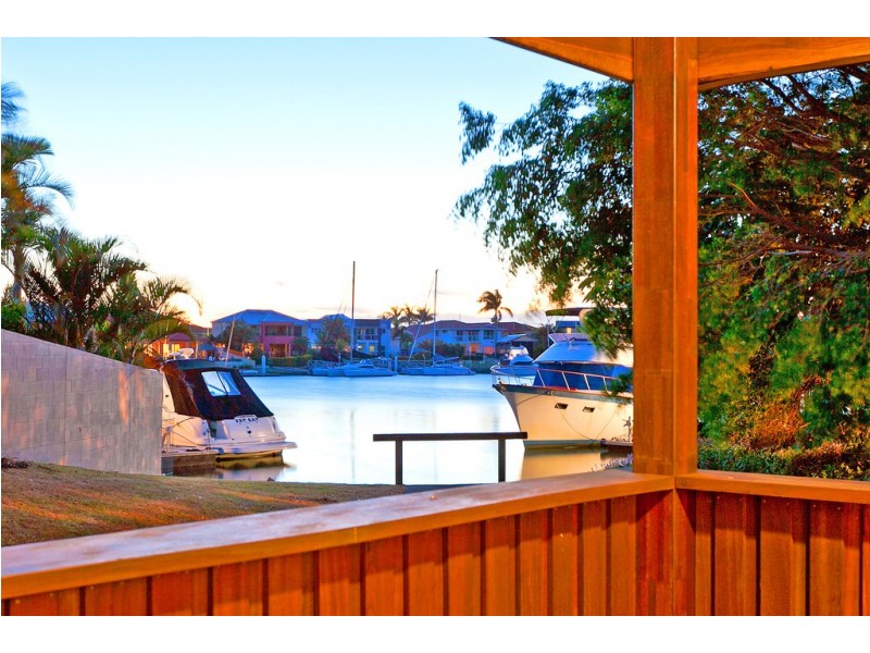 8 Paxton Street, Raby Bay QLD 4163