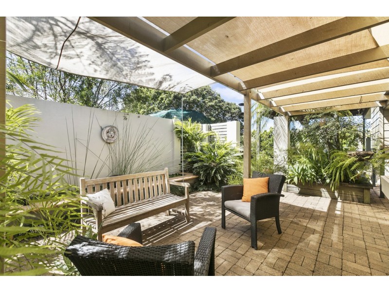 310 Bloomfield Street, Cleveland QLD 4163