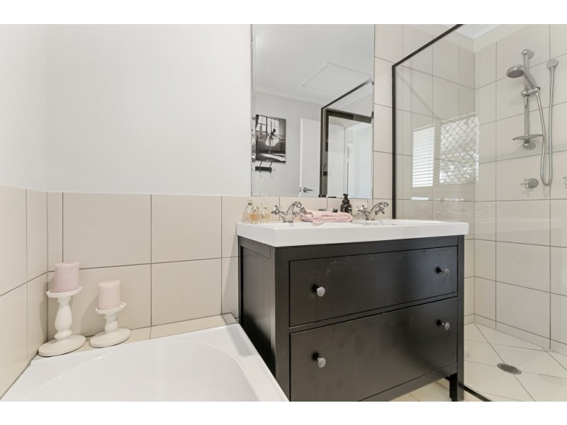 6 Mcleod Street, Cleveland QLD 4163