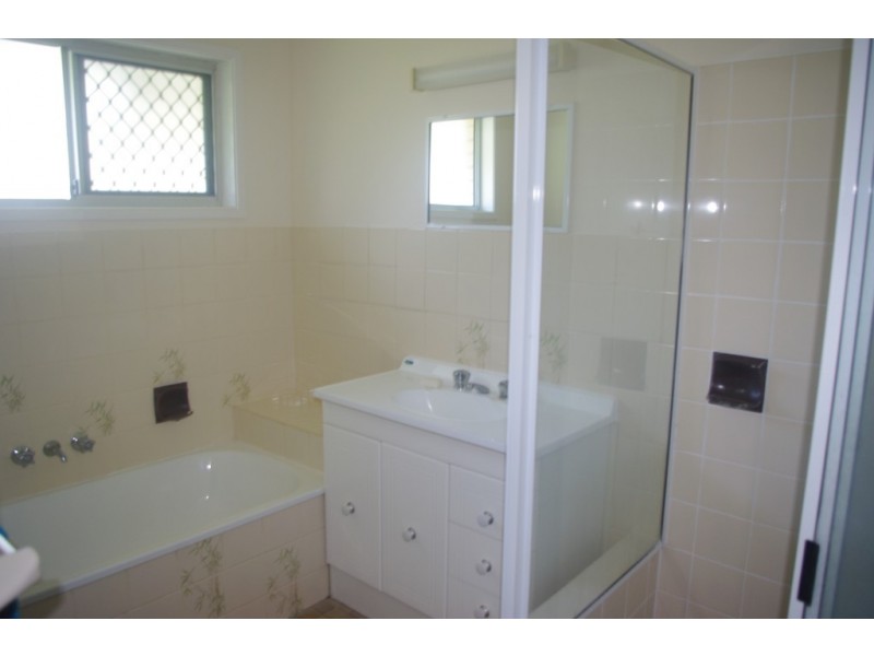 3 Angela Crescent, Cleveland QLD 4163