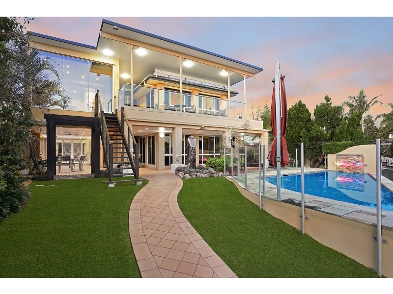 6 Martingale Court, Raby Bay QLD 4163