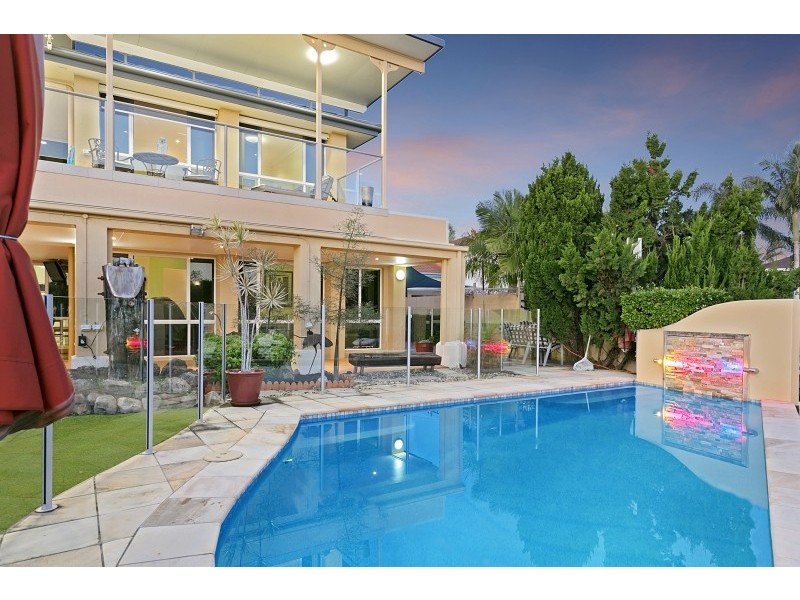 6 Martingale Court, Raby Bay QLD 4163