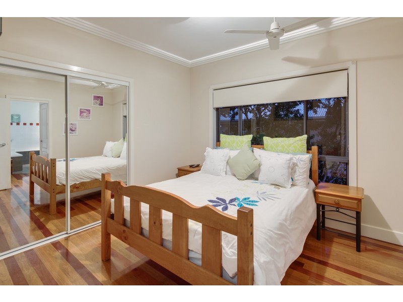 3 Keirnan Street, Redland Bay QLD 4165