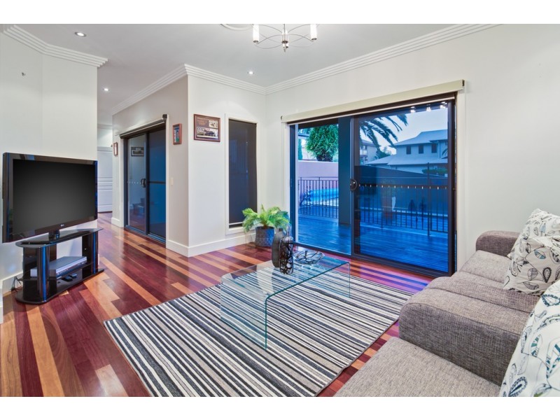 3 Keirnan Street, Redland Bay QLD 4165
