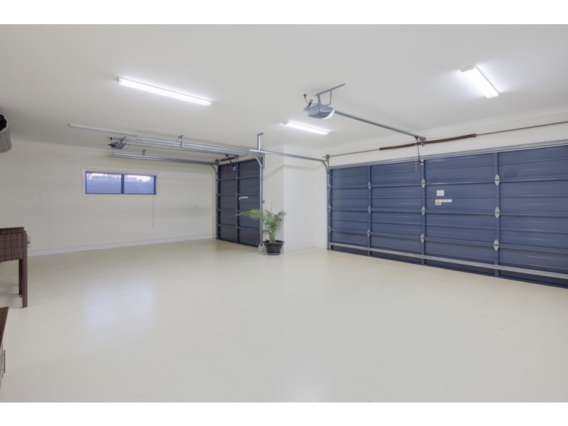 3 Keirnan Street, Redland Bay QLD 4165