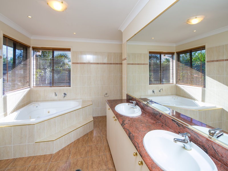 25 Thornlands Road, Thornlands QLD 4164