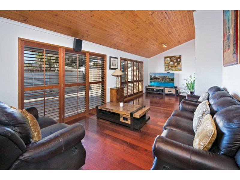 43 Anchorage Drive, Raby Bay QLD 4163