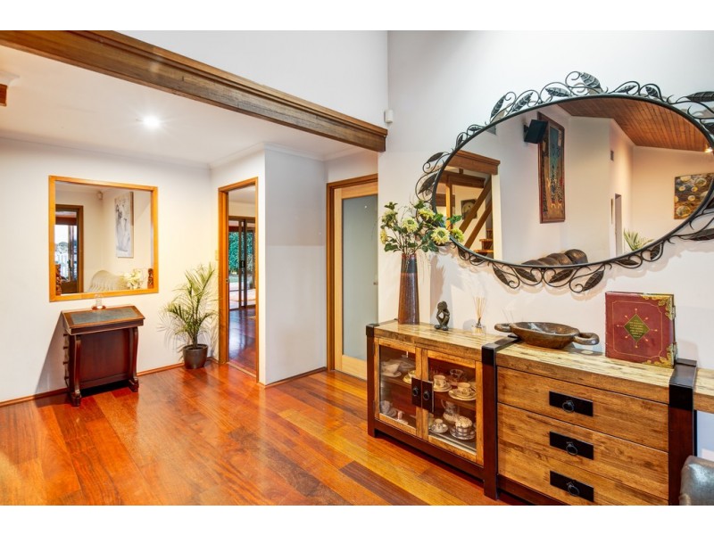 43 Anchorage Drive, Raby Bay QLD 4163