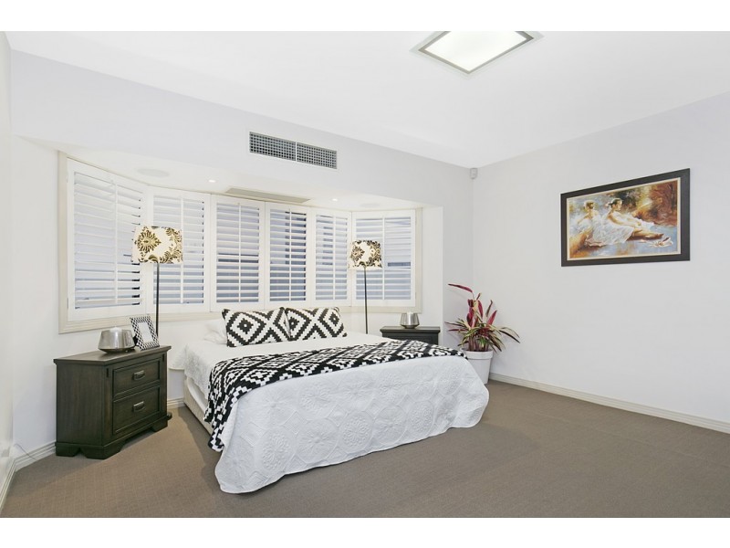 5 Sentinel Court, Raby Bay QLD 4163