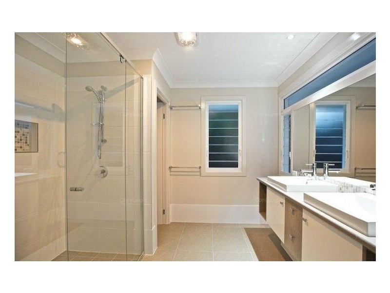 20 Thistle Street, Ormiston QLD 4160