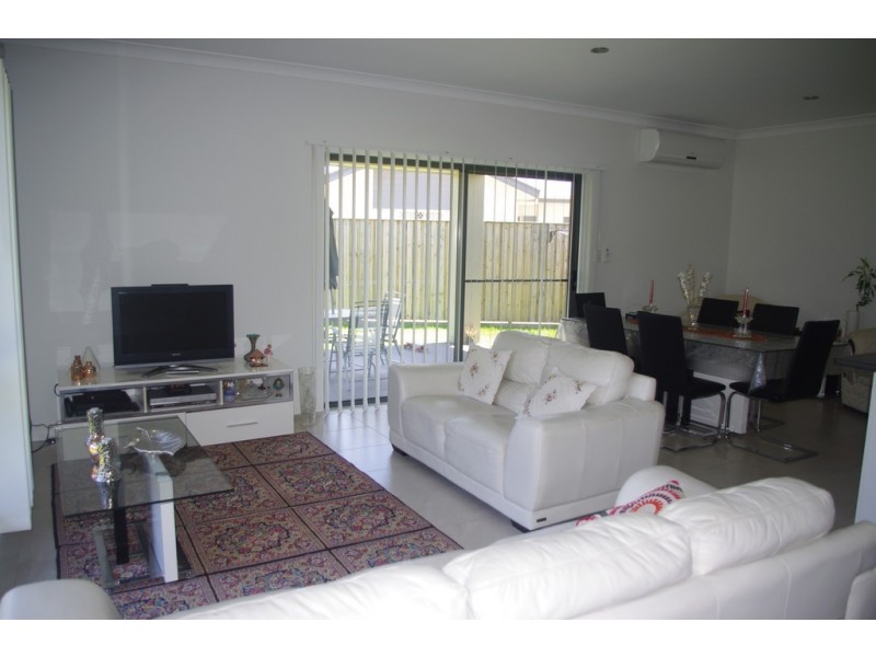 6 Sandalwood Street, Thornlands QLD 4164