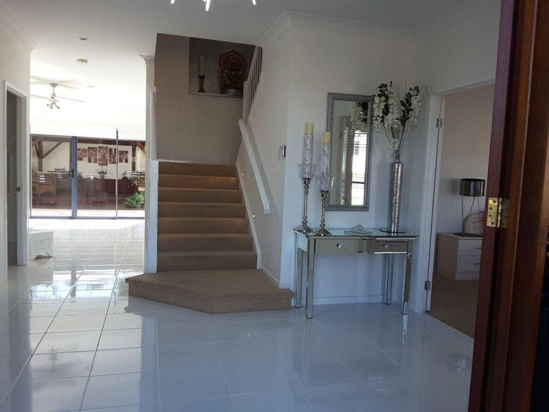 6 Haslingden Drive, Redland Bay QLD 4165