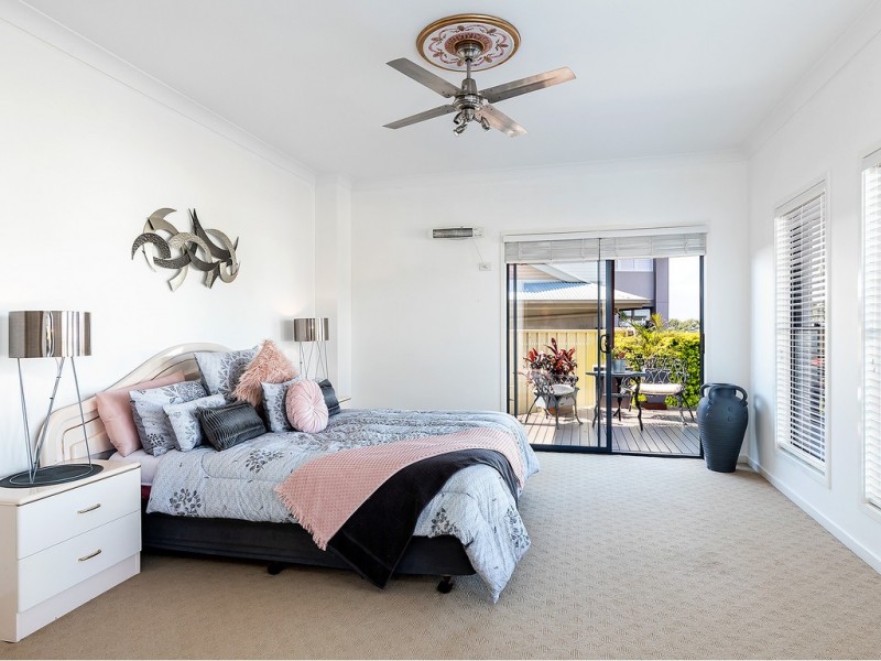 6 Haslingden Drive, Redland Bay QLD 4165