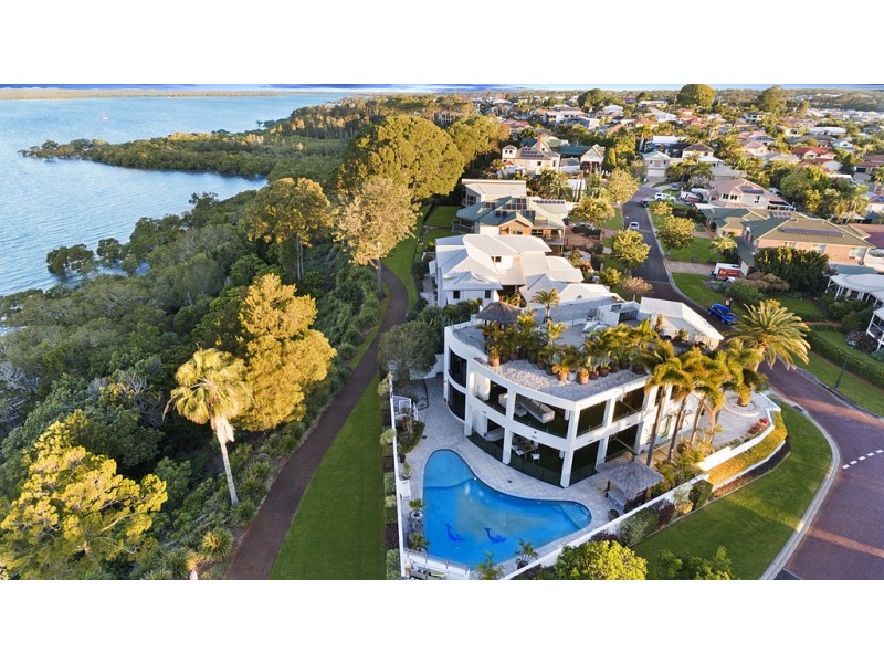 28 The Boulevard, Redland Bay QLD 4165