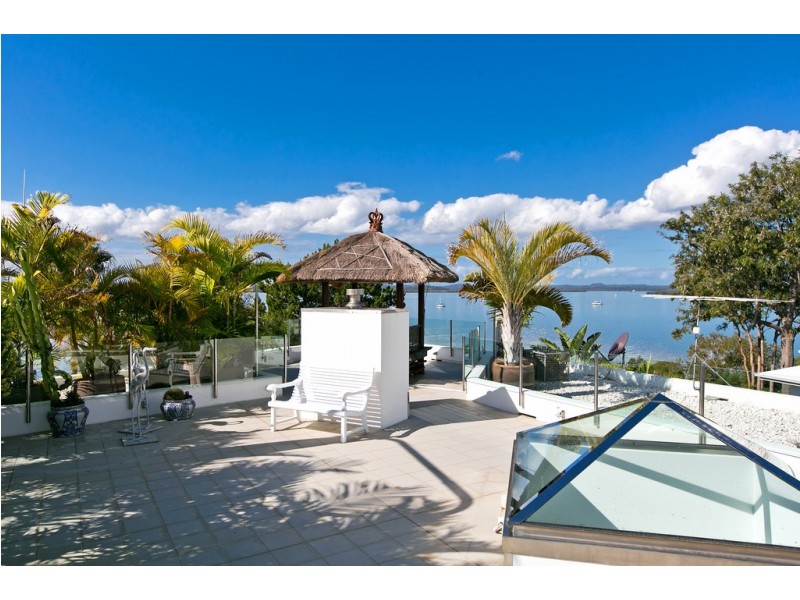 28 The Boulevard, Redland Bay QLD 4165