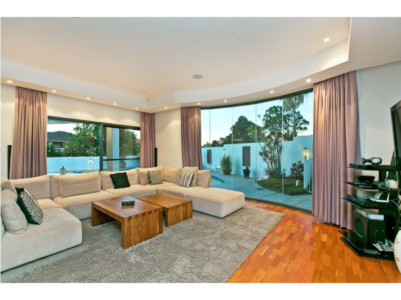 28 The Boulevard, Redland Bay QLD 4165