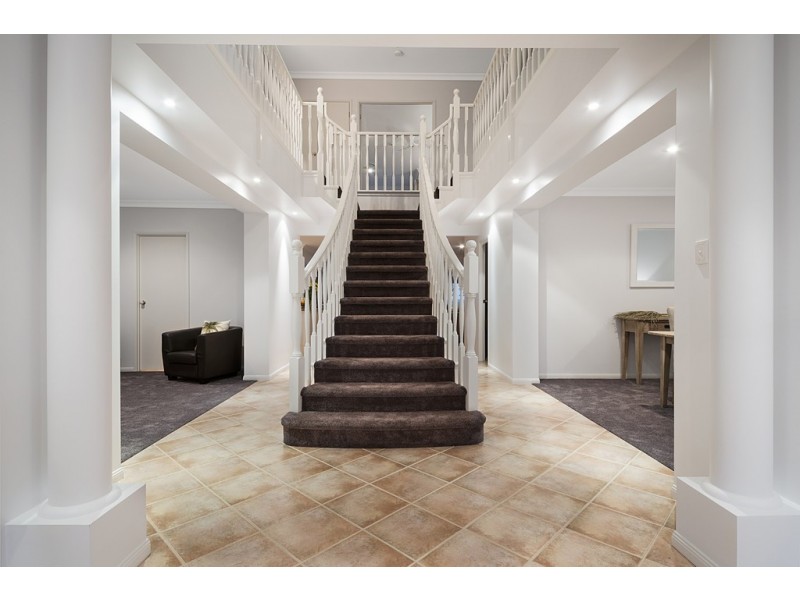 43 Piermont Place, Raby Bay QLD 4163