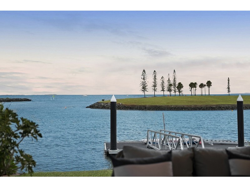 43 Piermont Place, Raby Bay QLD 4163