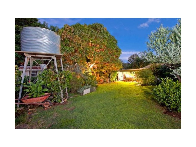 101 Passage Street, Cleveland QLD 4163