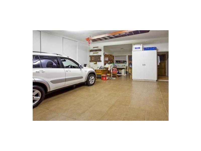 101 Passage Street, Cleveland QLD 4163