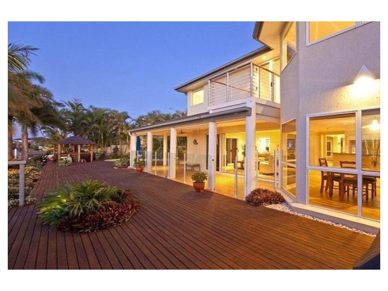 6 Beaufort Court, Raby Bay QLD 4163