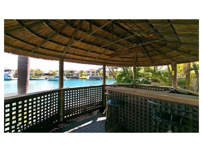 6 Beaufort Court, Raby Bay QLD 4163