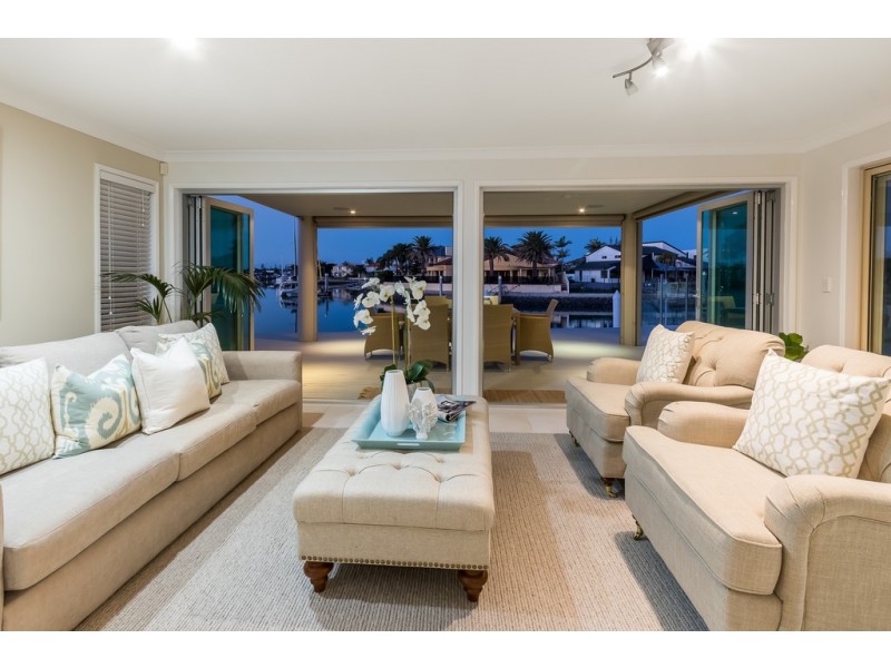 23 Caravel Court, Raby Bay QLD 4163