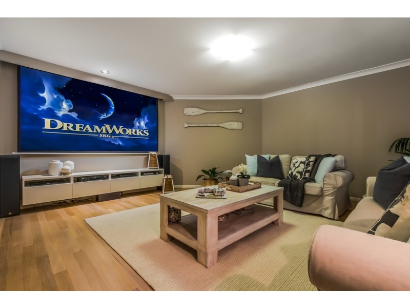 23 Caravel Court, Raby Bay QLD 4163