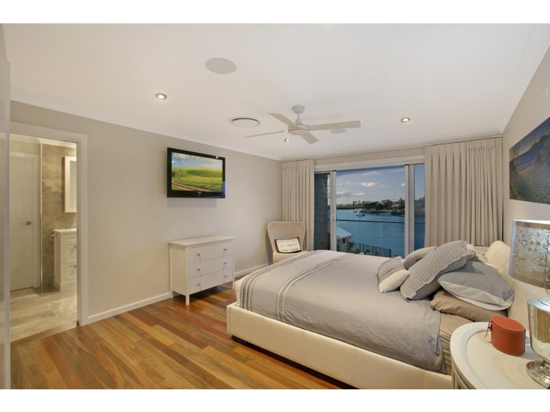 24 Voyagers Court, Raby Bay QLD 4163