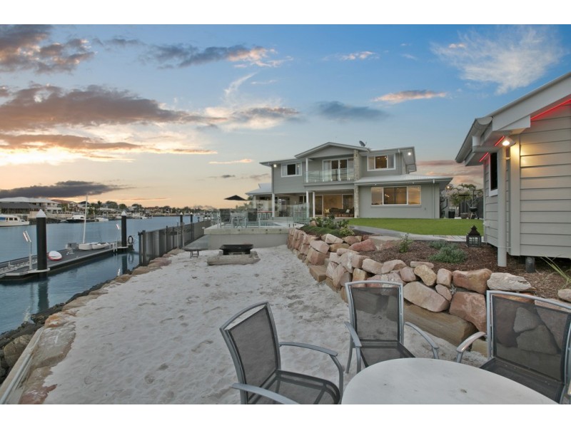 24 Voyagers Court, Raby Bay QLD 4163