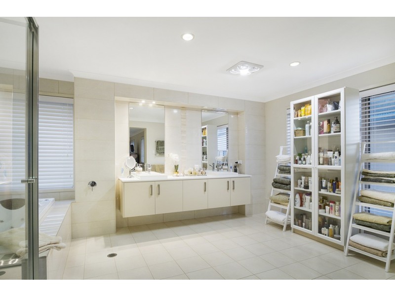 66 Manning Esplanade, Thornlands QLD 4164