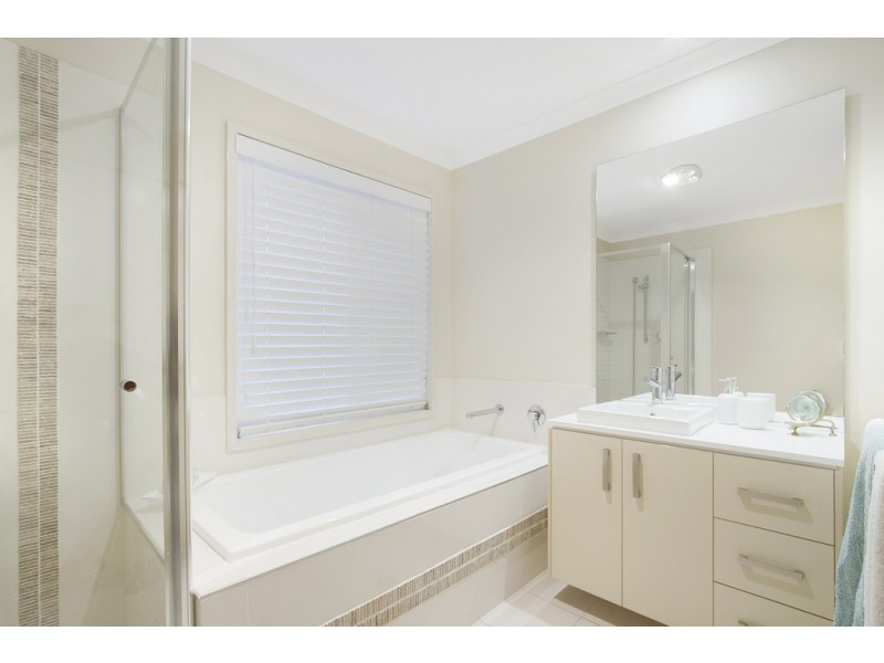 66 Manning Esplanade, Thornlands QLD 4164