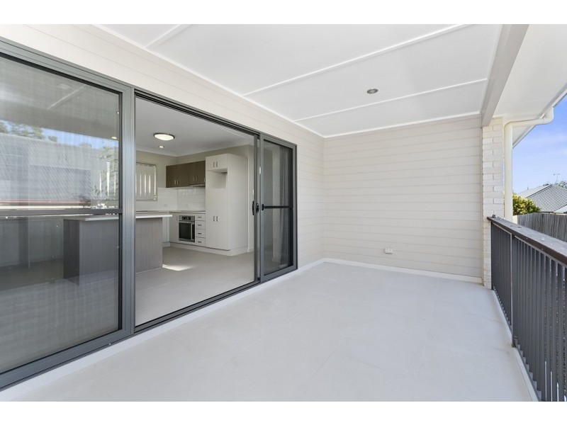 8 Hillsborough Place, Springfield Lakes QLD 4300