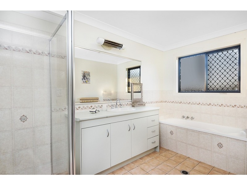 562 German Church Road, Redland Bay QLD 4165