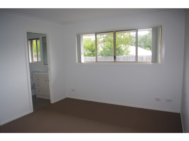 2/33 Riley Peter Place, Cleveland QLD 4163