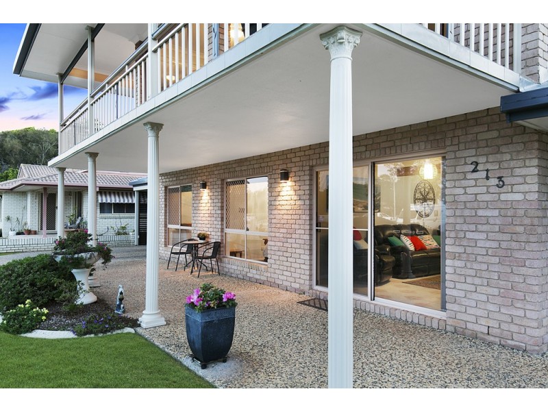 213 Esplanade, Redland Bay QLD 4165