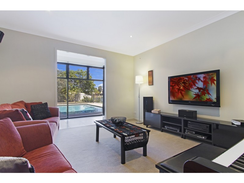 8 Helena Street, Wellington Point QLD 4160