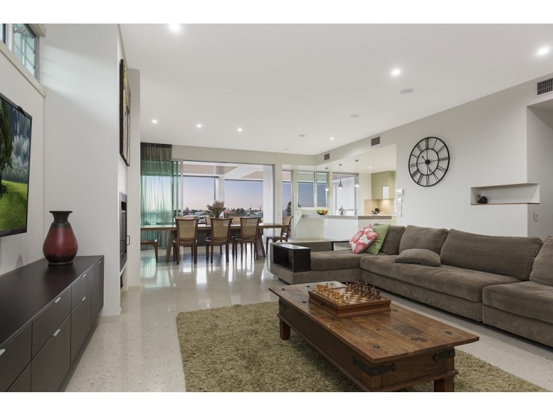 8 Sand Street, Ormiston QLD 4160