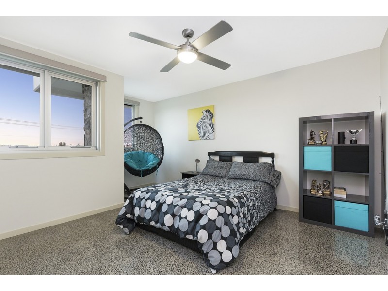 8 Sand Street, Ormiston QLD 4160