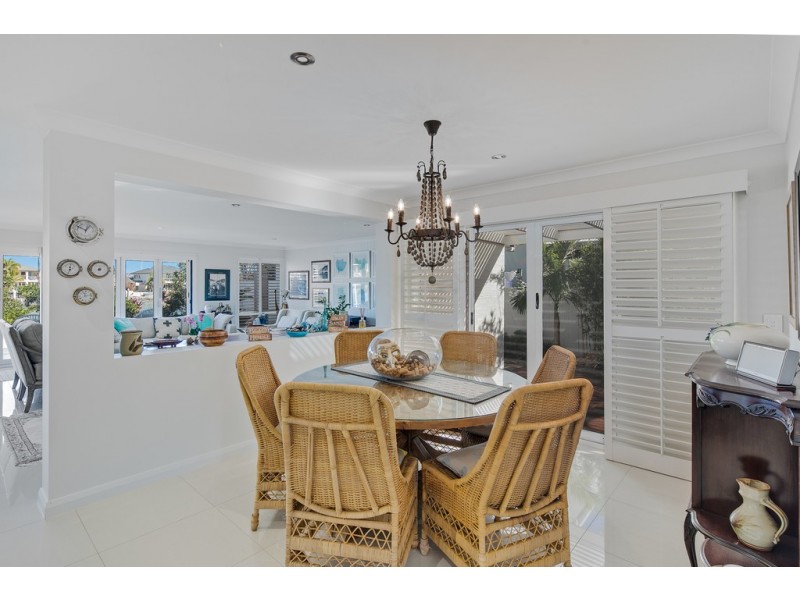22 Carling Court, Raby Bay QLD 4163