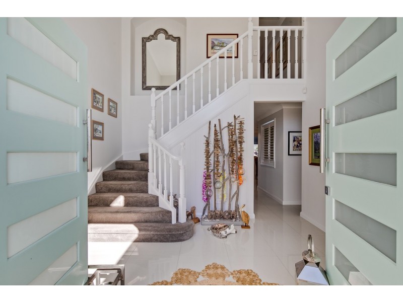 22 Carling Court, Raby Bay QLD 4163