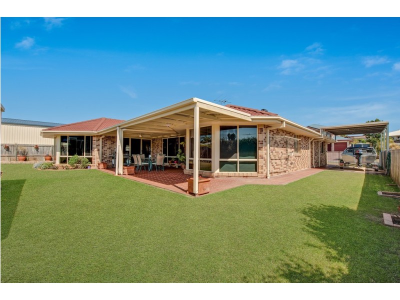 4 Highland Street, Redland Bay QLD 4165
