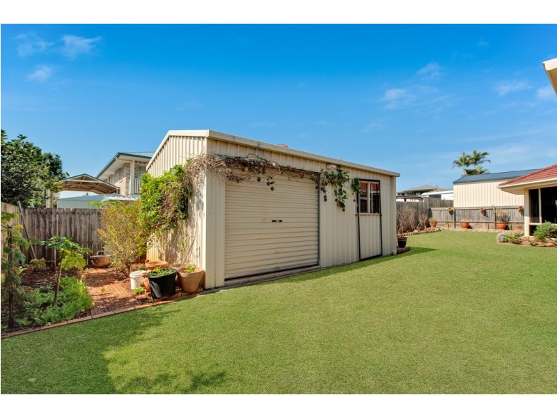 4 Highland Street, Redland Bay QLD 4165