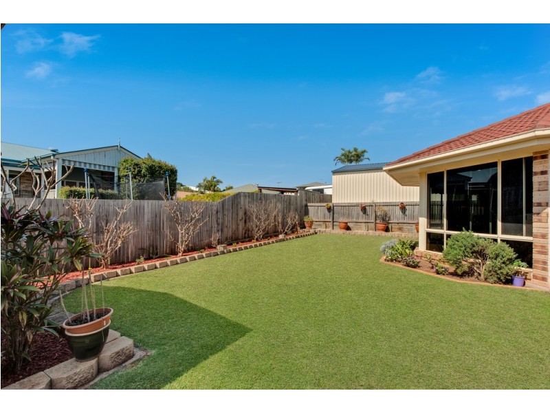 4 Highland Street, Redland Bay QLD 4165