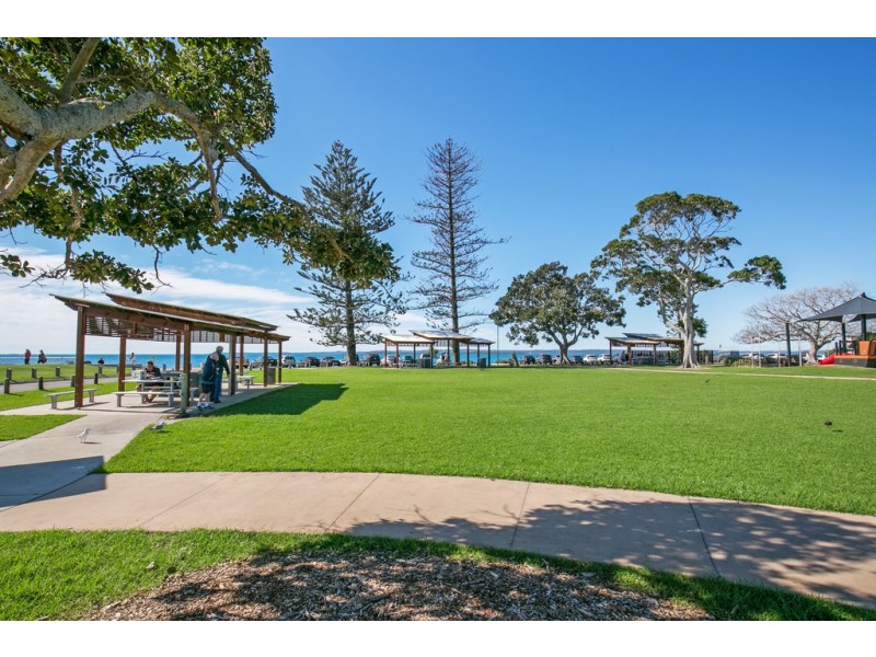 232, 234, 236 Shore Street North, Cleveland QLD 4163