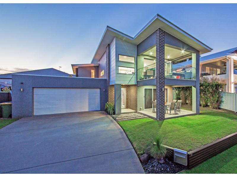 16 Maged Place, Thornlands QLD 4164