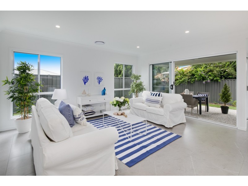 33 Hardy Road, Wellington Point QLD 4160