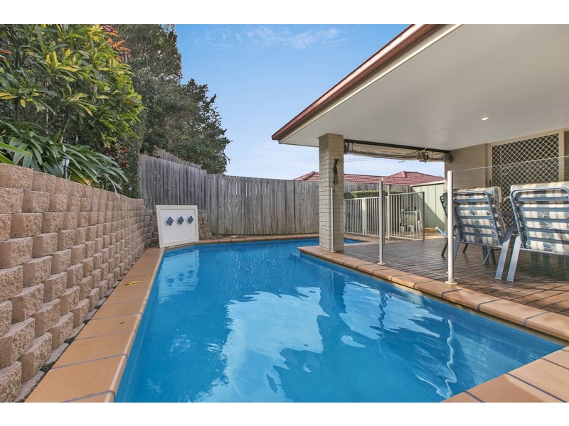 19 Daydream Street, Redland Bay QLD 4165
